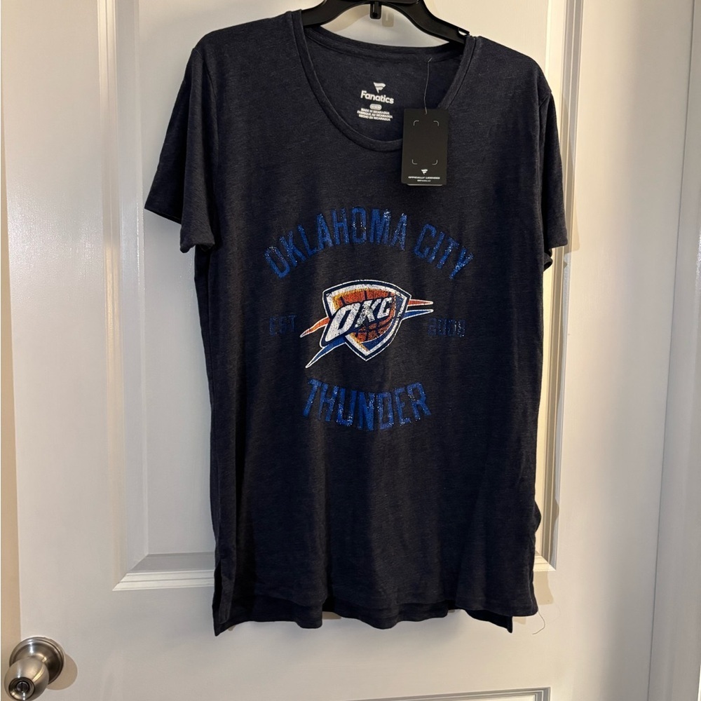 NWT Fanatics Oklahoma City Thunder Navy Logo Tee - OKC Basketball Shirt Sz M